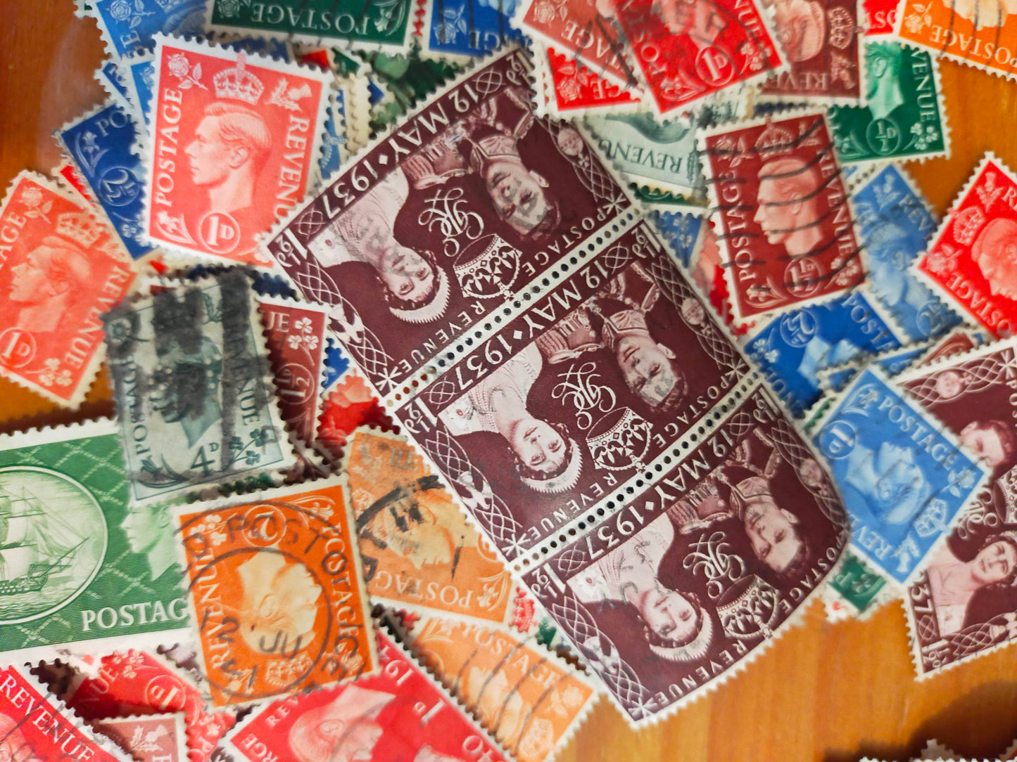 50x George VI Wartime UK Stamps Bundle