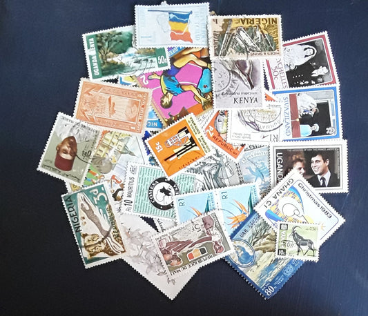 Lot Of 100 African Stamps - Colourful And Culturable Continental Collection