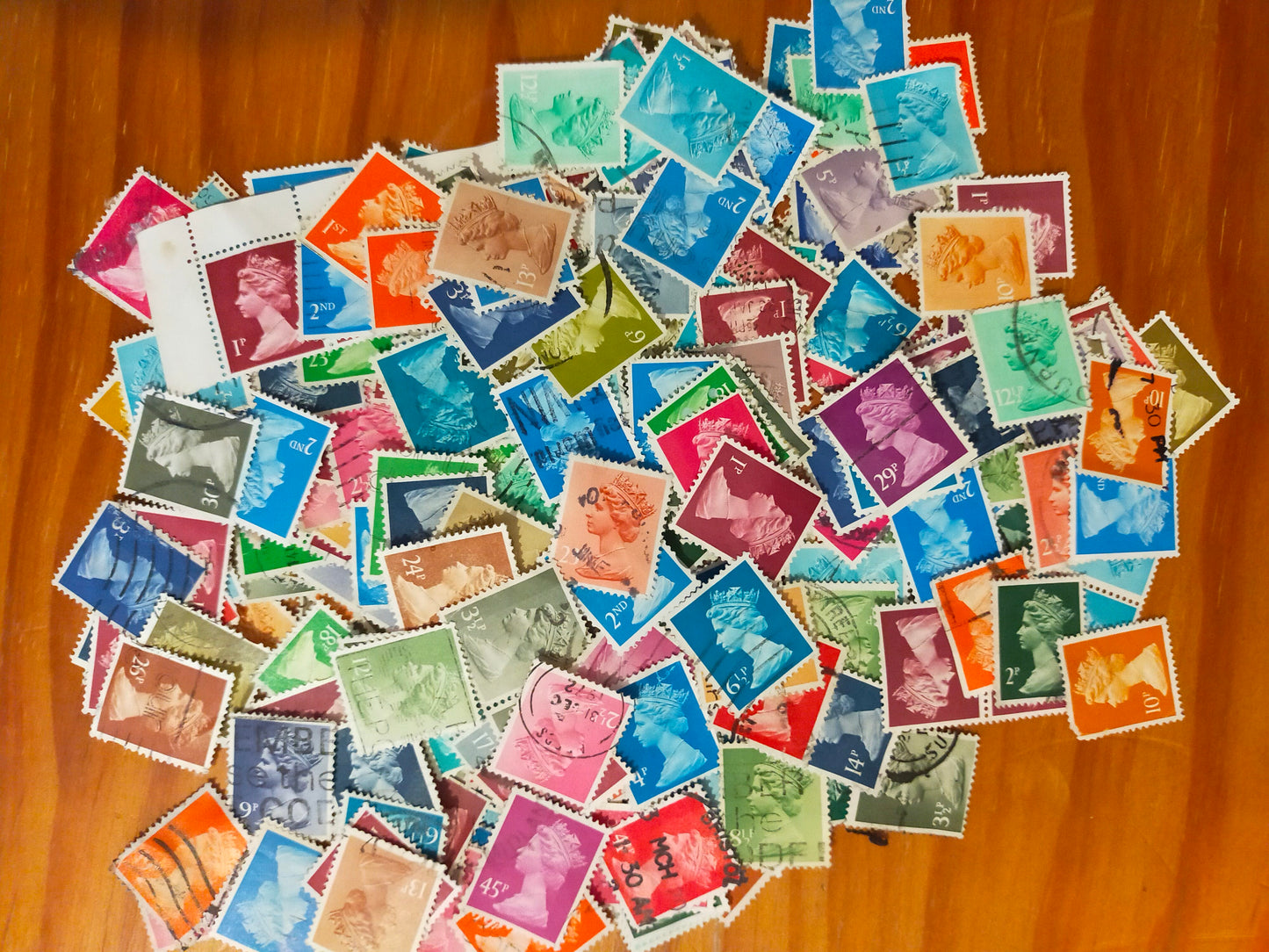 UK Definitive/penny stamps bundle x100