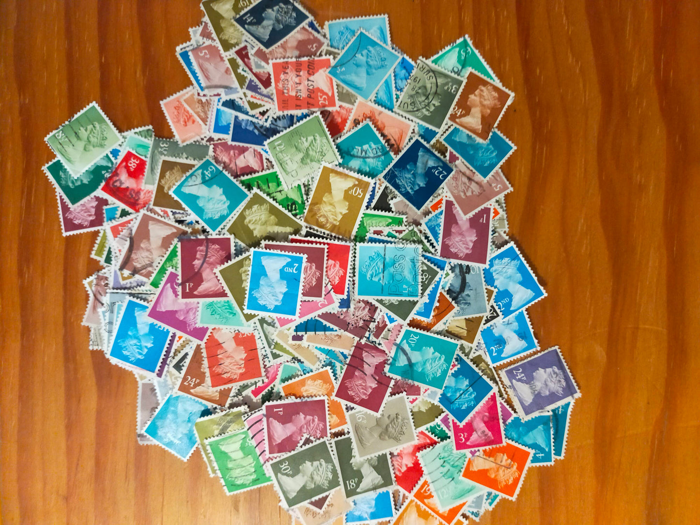 UK Definitive/penny stamps bundle x100