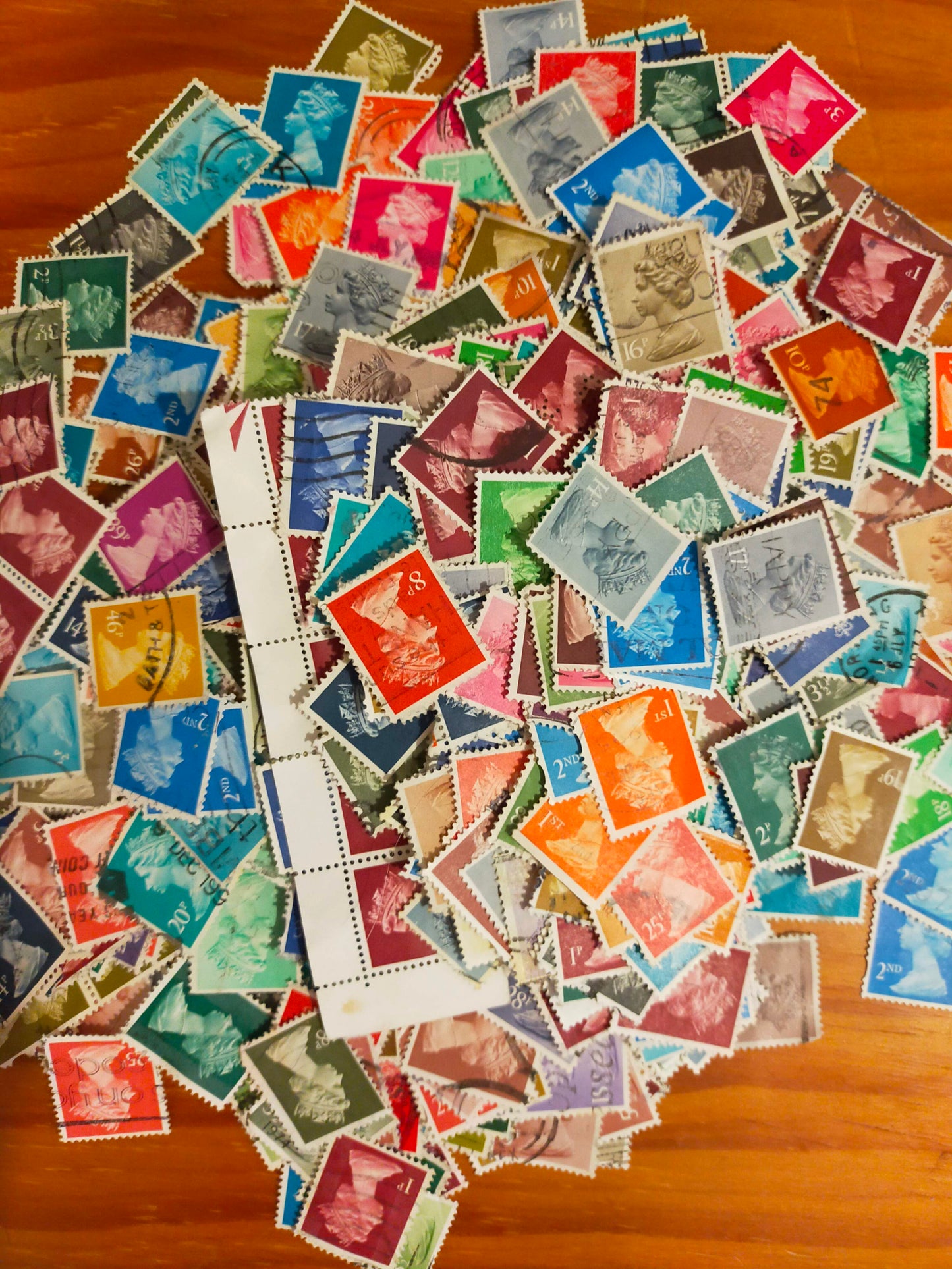UK Definitive/penny stamps bundle x100