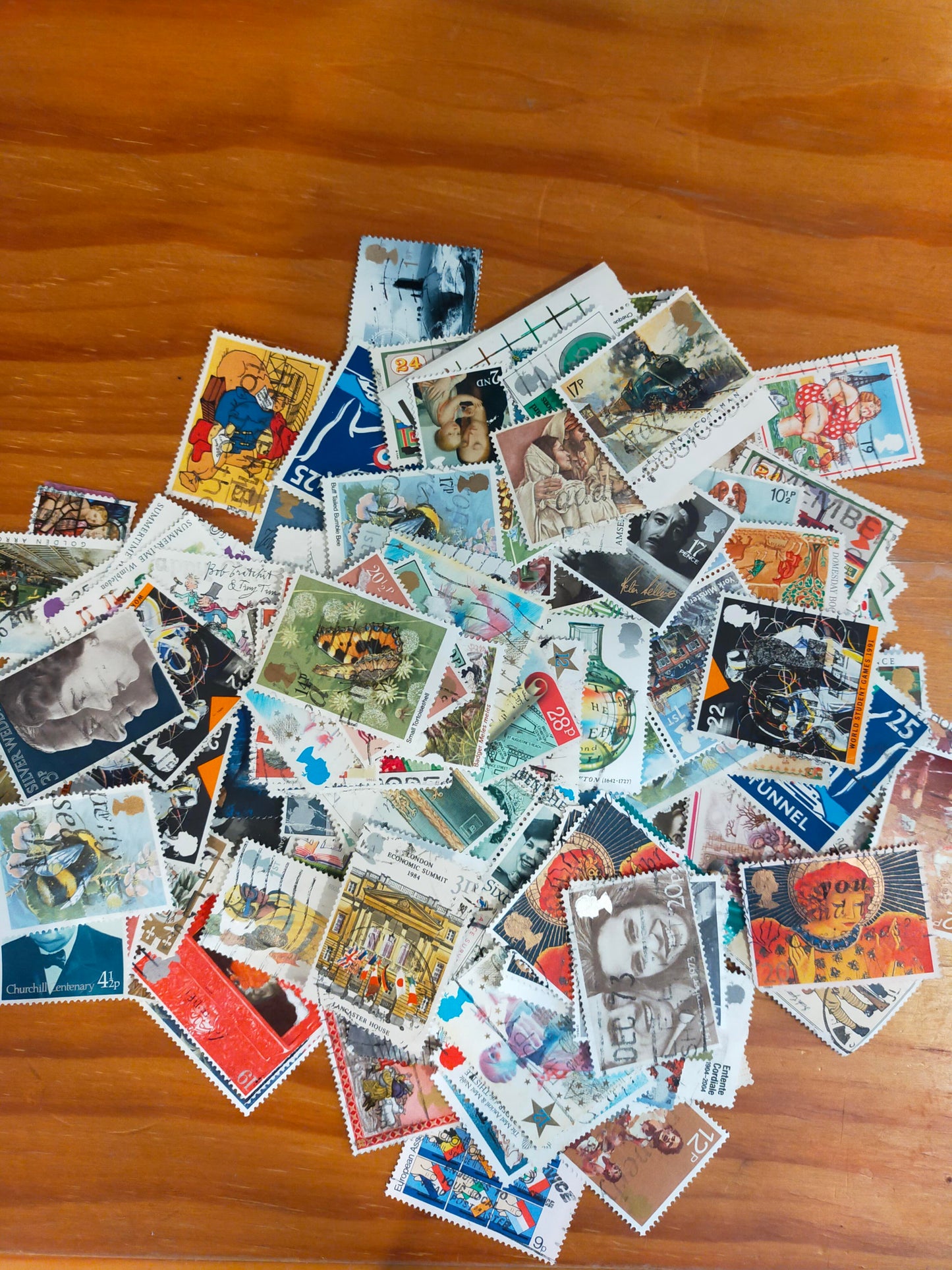 UK Commemerative stamps bundle x100