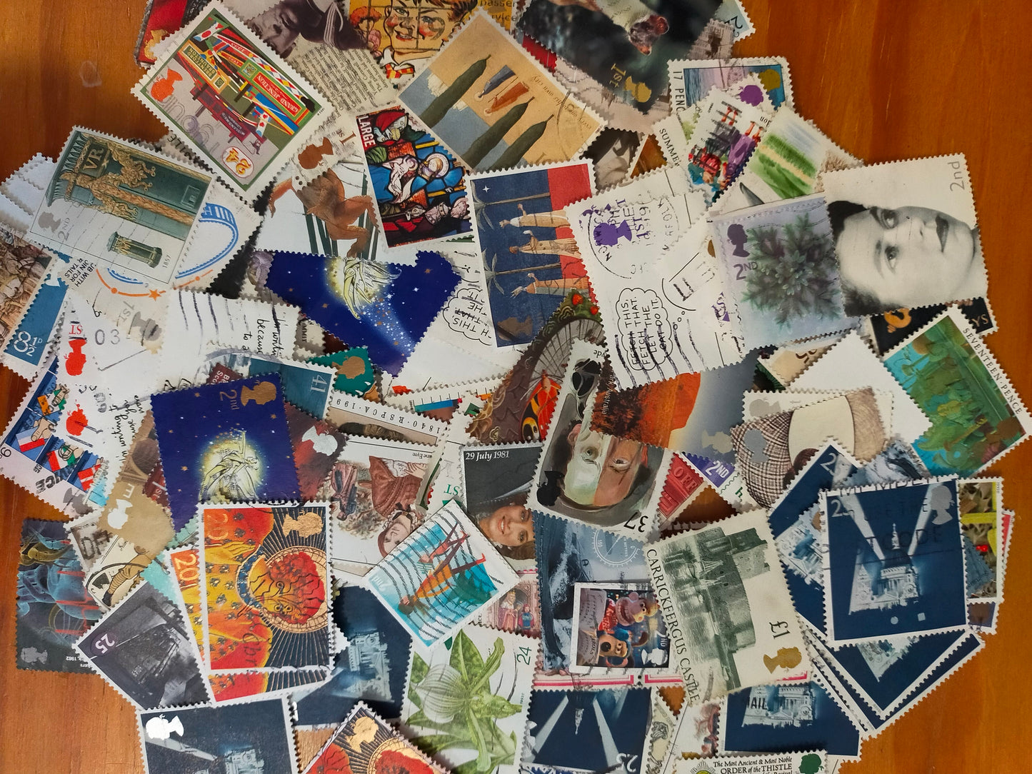UK Commemerative stamps bundle x100