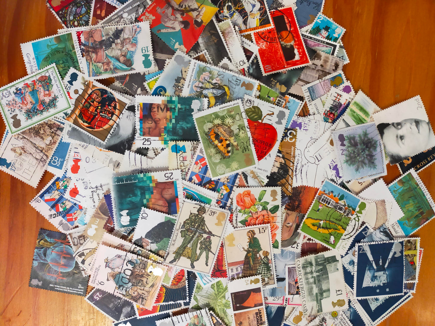UK Commemerative stamps bundle x100