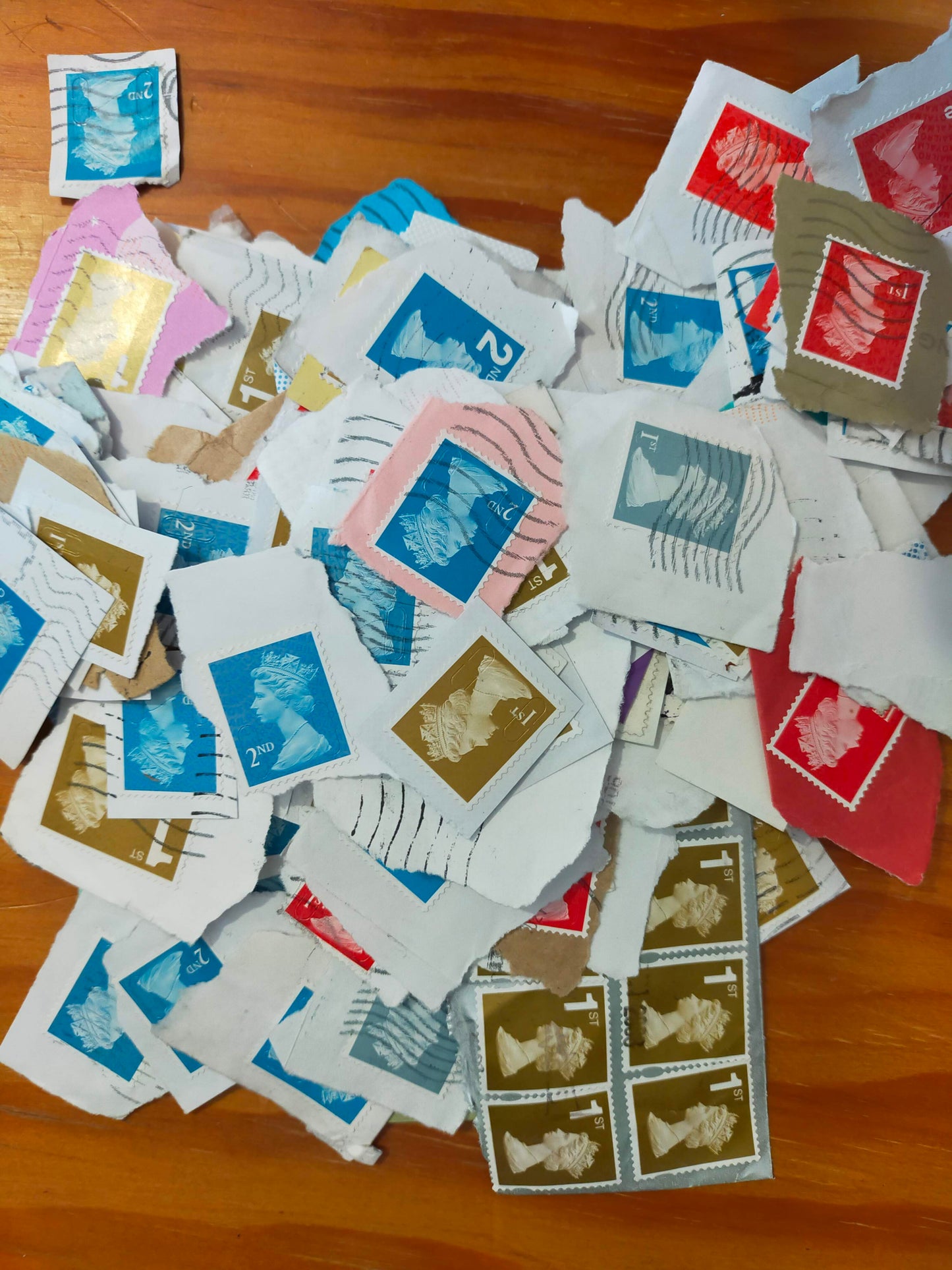 UK 1st/2nd class stamps  with security on paper x25