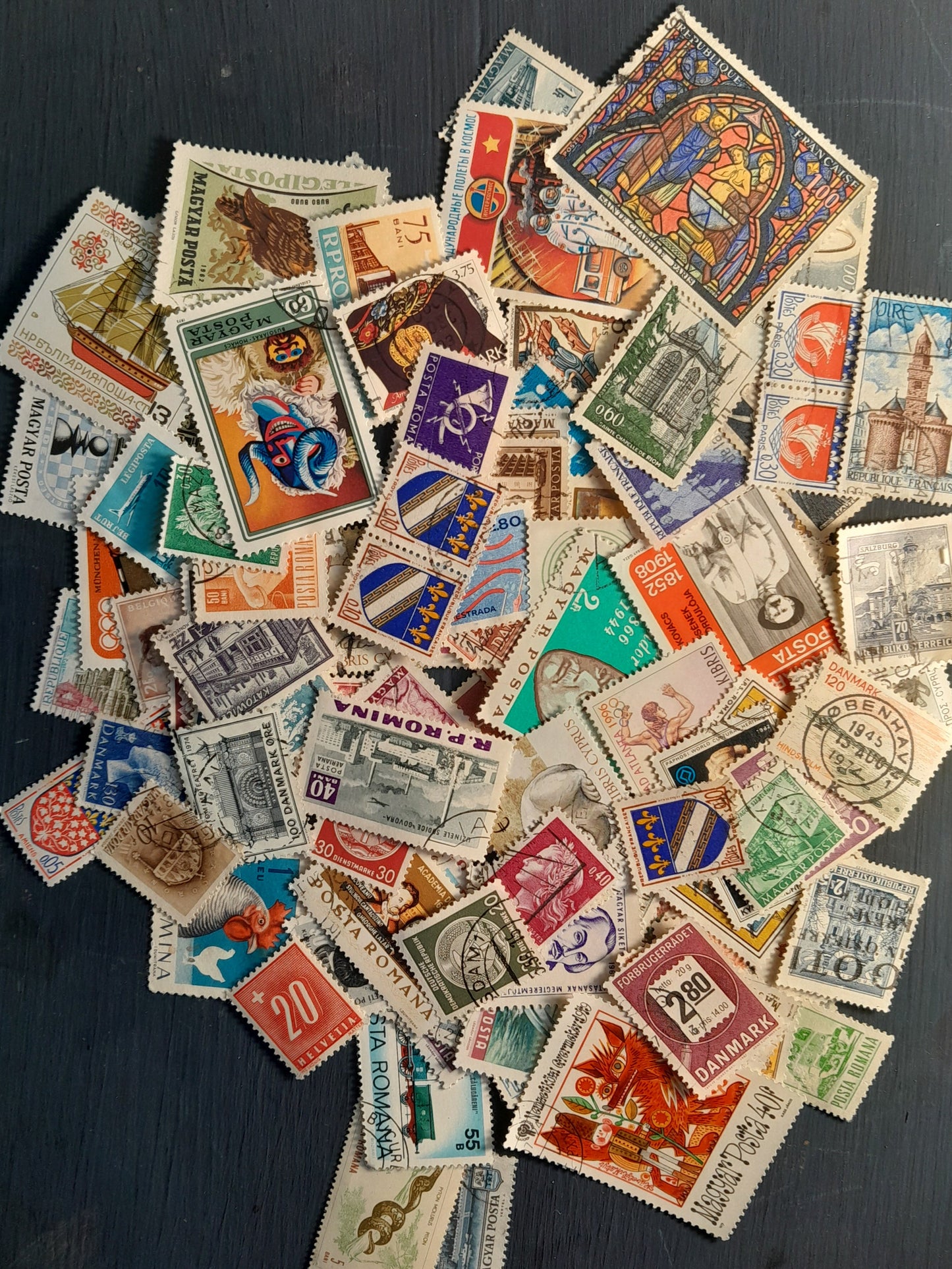 Lot of 100 Modern European Stamps – New Continental Selection - post 1960