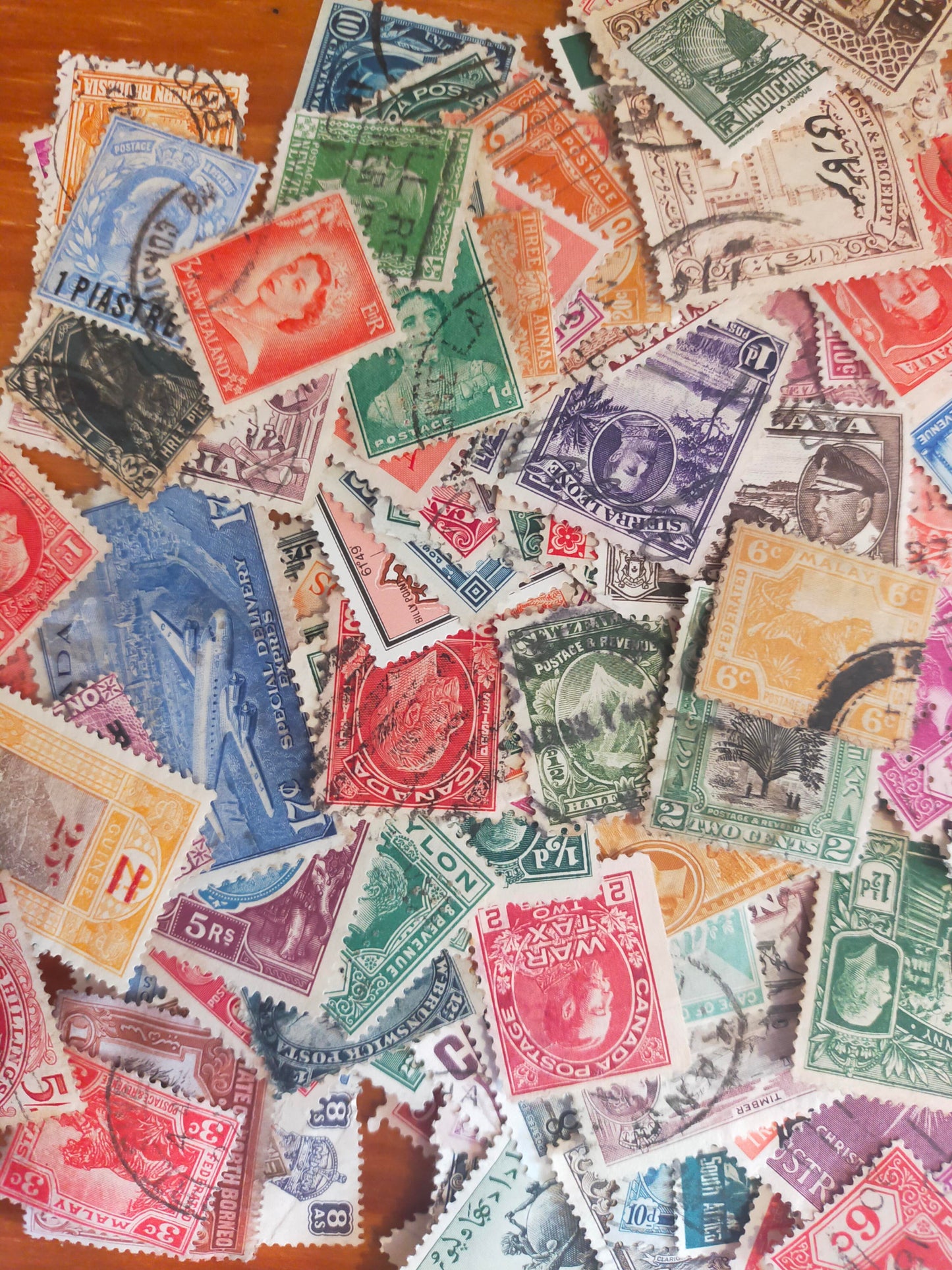 100x Colonial Stamps Worldwide Bundle