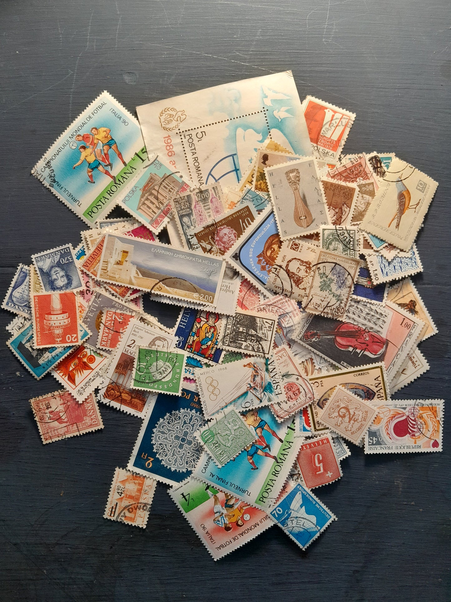 Lot of 100 Modern European Stamps – New Continental Selection - post 1960