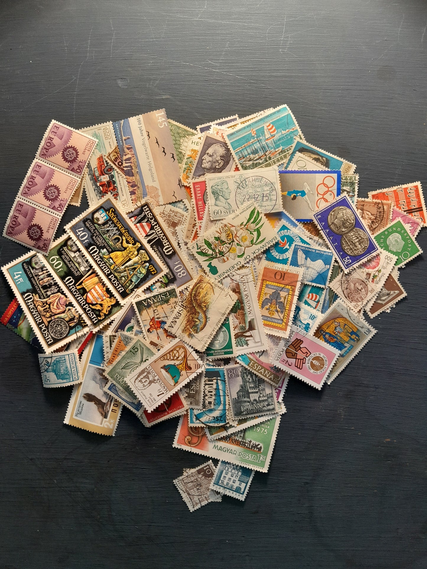 Lot of 100 Modern European Stamps – New Continental Selection - post 1960