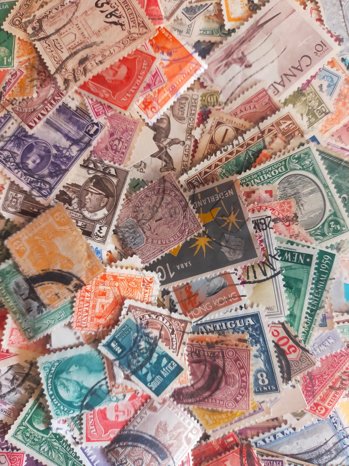 100x Colonial Stamps Worldwide Bundle