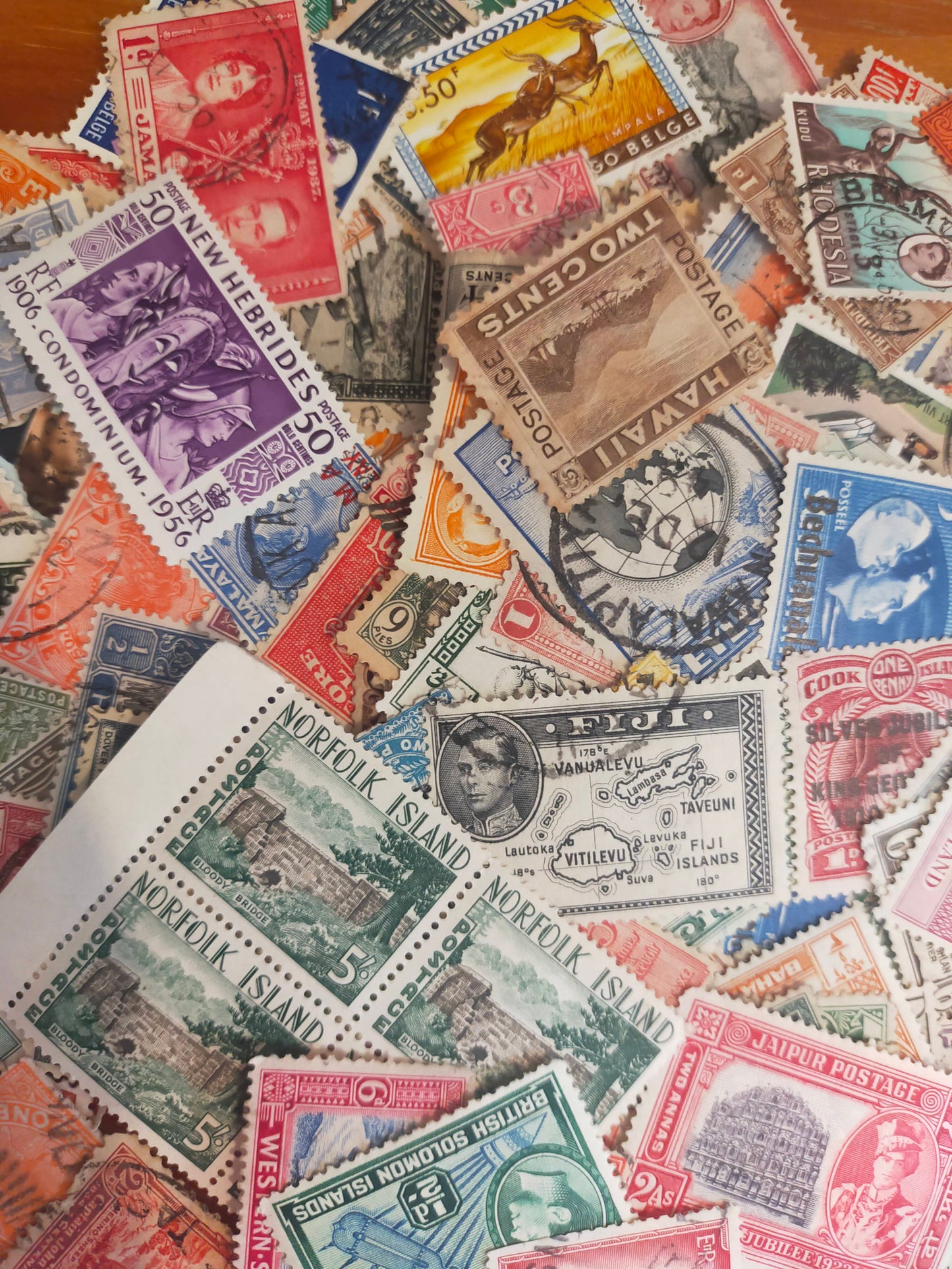 100x Colonial Stamps Worldwide Bundle