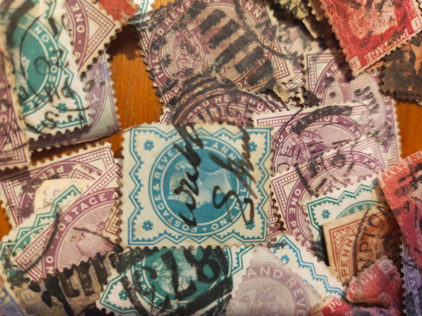 25x Victorian Stamps Bundle