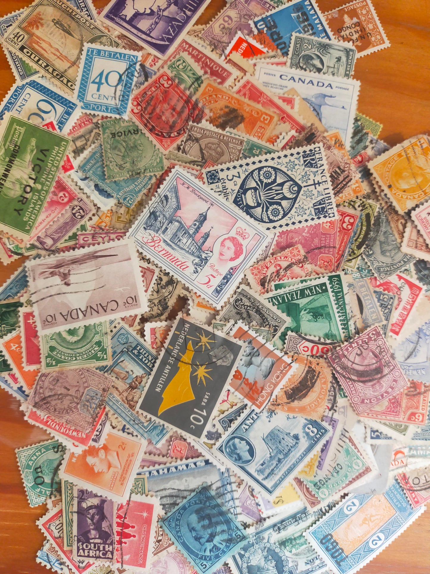 100x Colonial Stamps Worldwide Bundle