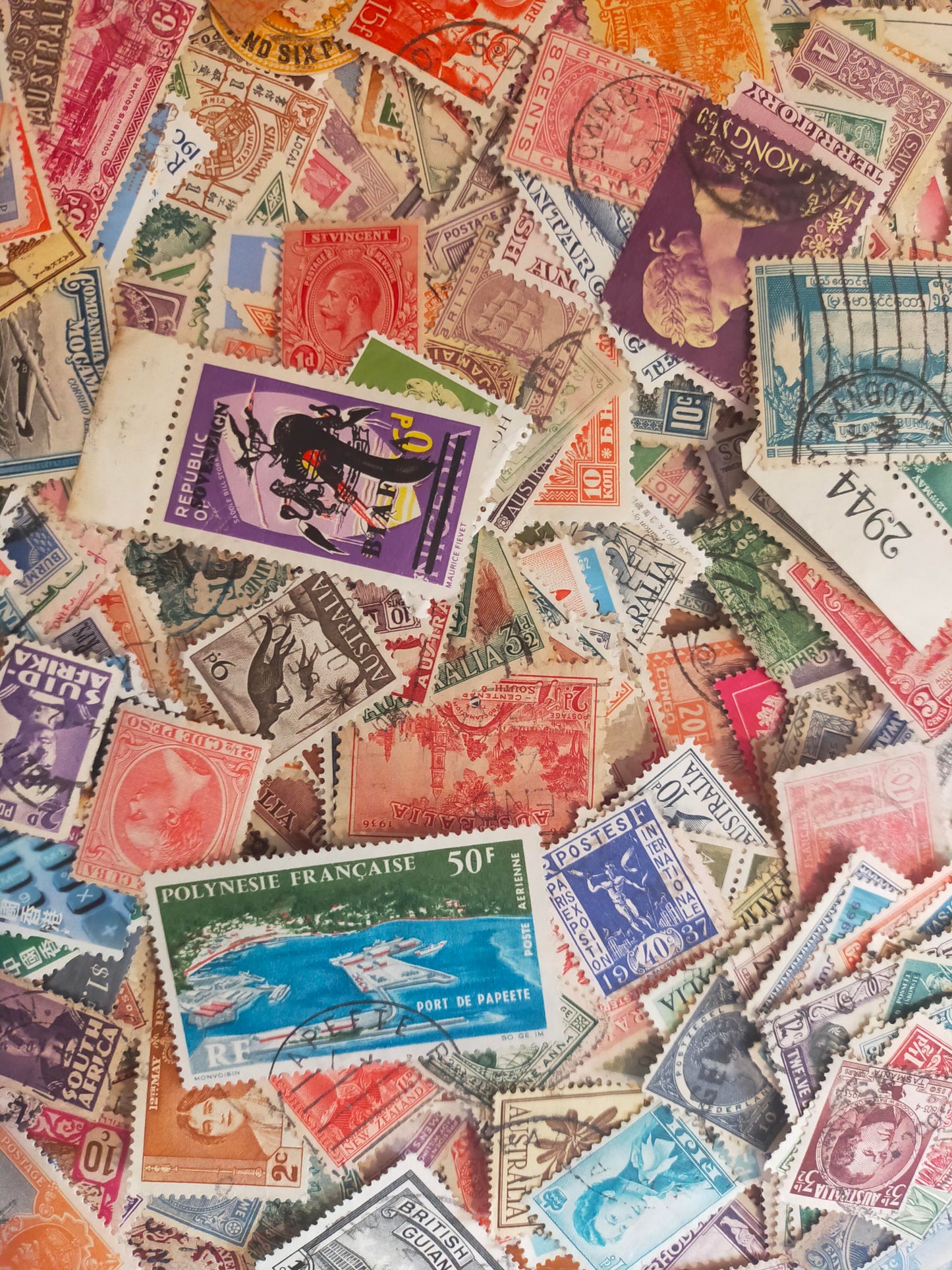 100x Colonial Stamps Worldwide Bundle